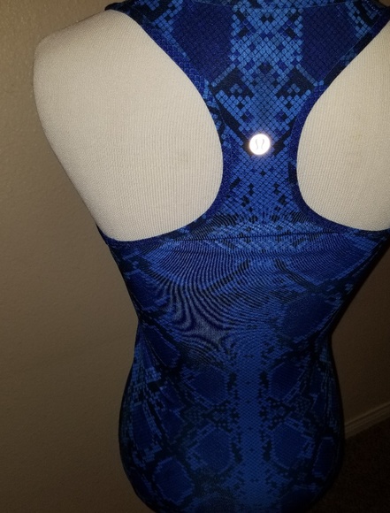 Lululemon Athletica top - Picture 2 of 3